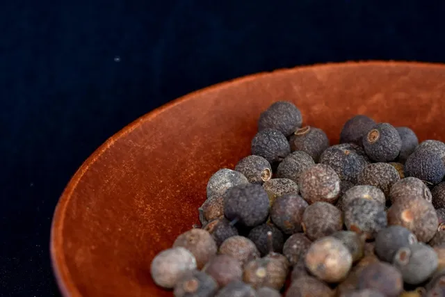 Grammaw Knows Everything But Salt - Gourmet Seasonings